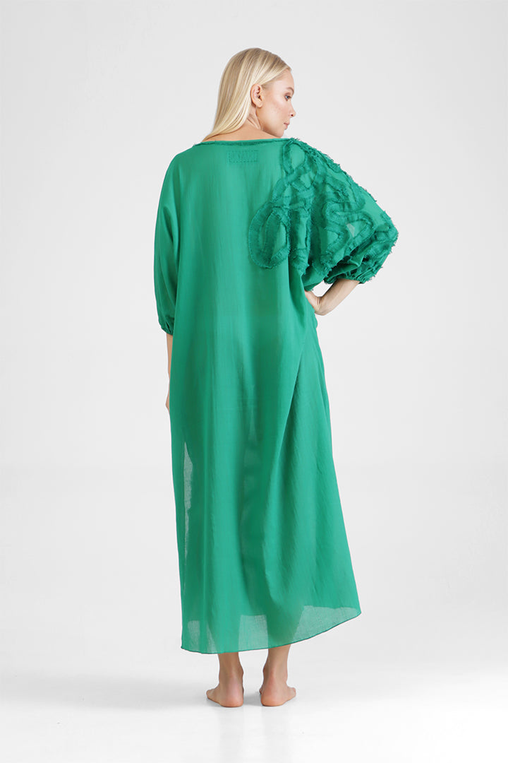 Halig - Kaftan with appliqué swirl