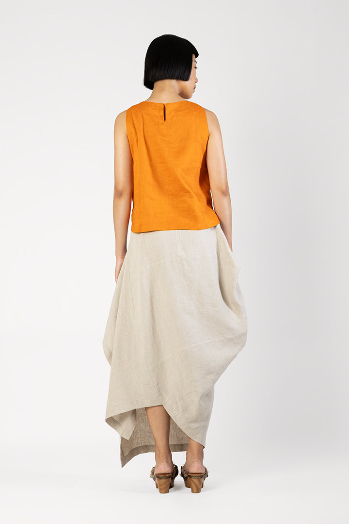 Tilt - Tilted long skirt with side slit
