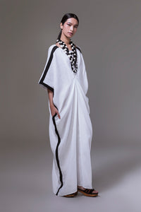 Magna - Contrast stitches draped kaftan