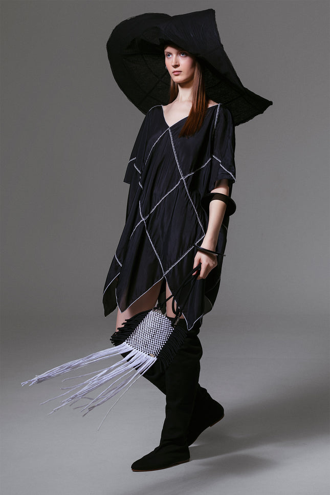 Mergie - Contrast Zigzag Stitches Handkerchief Short Kaftan