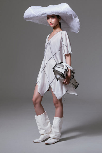 Mergie - Contrast Zigzag Stitches Handkerchief Short Kaftan