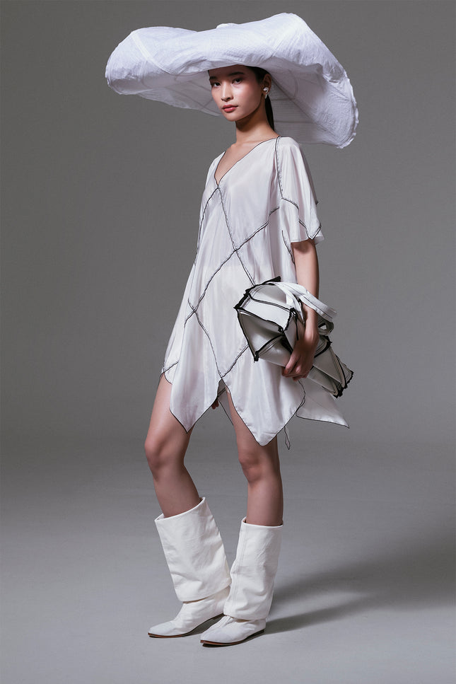Mergie - Contrast Zigzag Stitches Handkerchief Short Kaftan