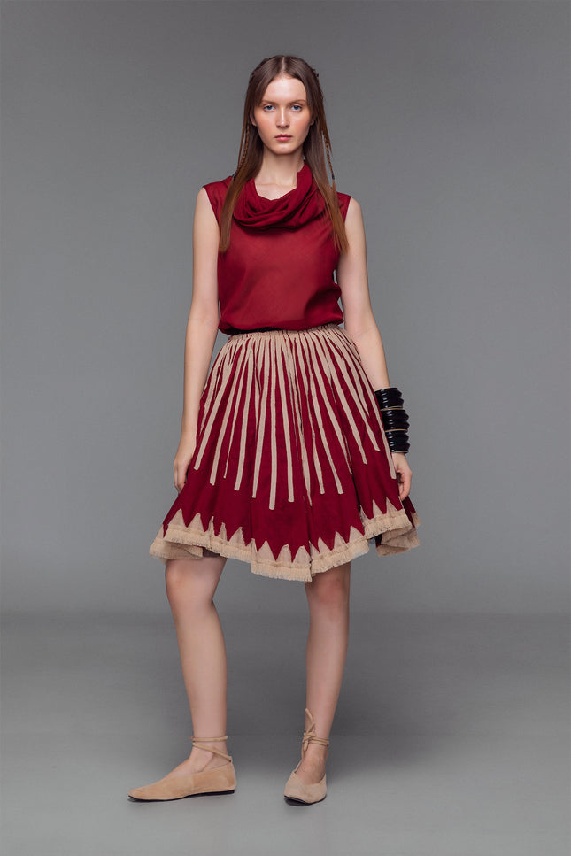 Dyami - Turtle Neck Sleeveless Top