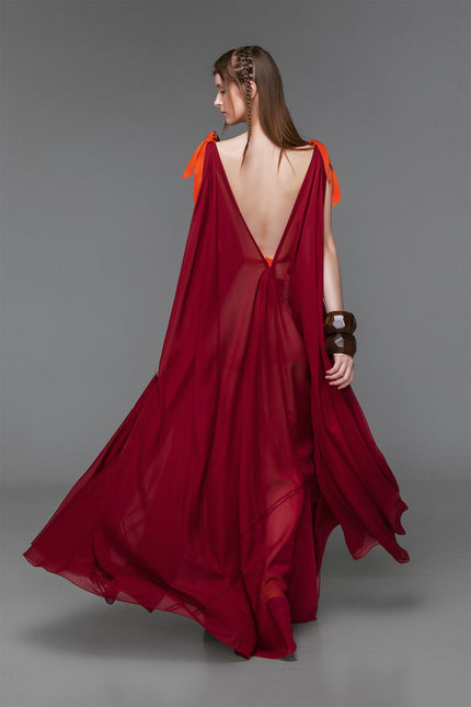 Hyma - Sleeveless Long Dress with Train