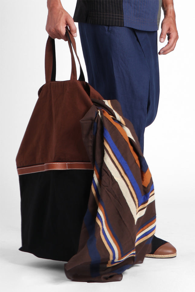 Attila - Versatile Oversized Handbag