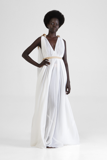Hyma - Sleeveless long dress with train