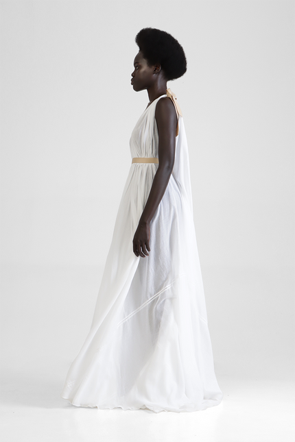 Hyma - Sleeveless long dress with train