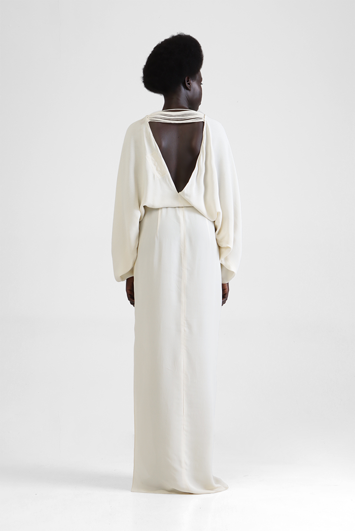 Gamala - Versatile elegant dress with peek-a-boo sleeves