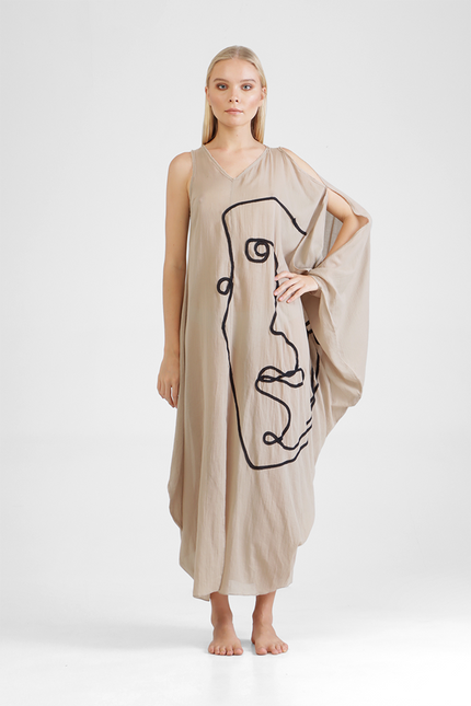 Hilja - Kaftan with abstract figure and asymmetrical sleeve