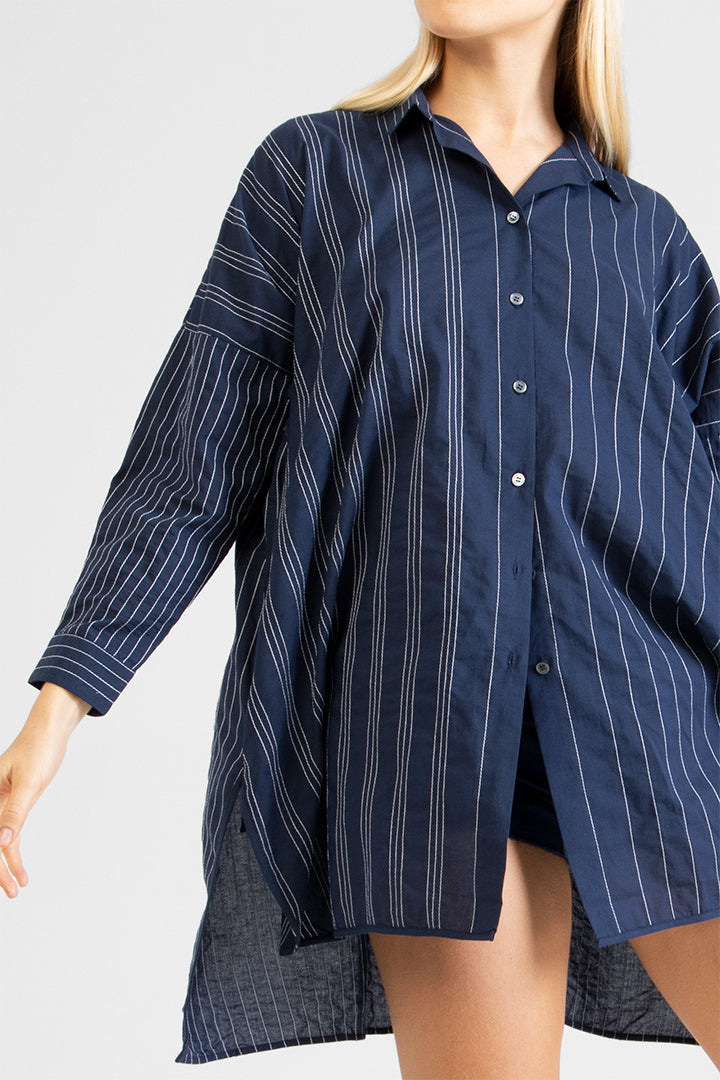 Erinn - Oversized long sleeve t-shirt with irregular striped stitching