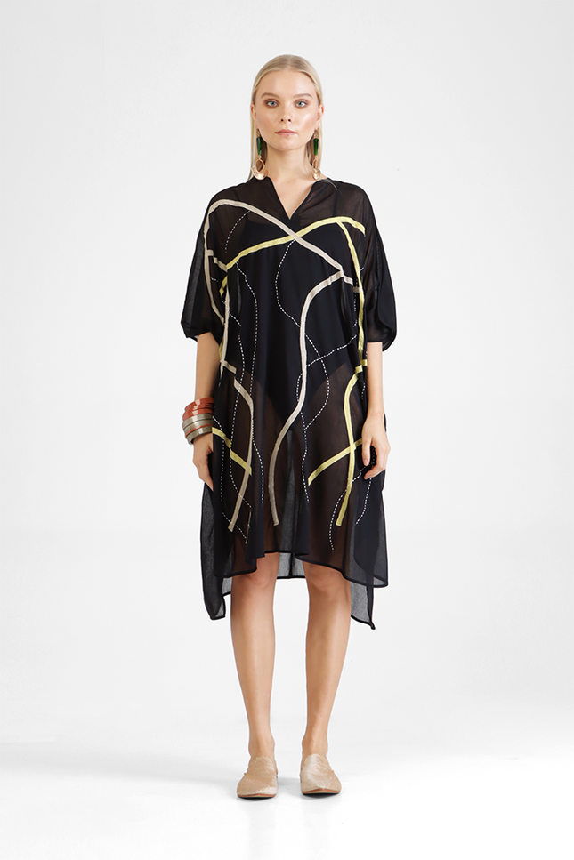 Huda - Oversized V-neck tunic with golden appliqué graphics