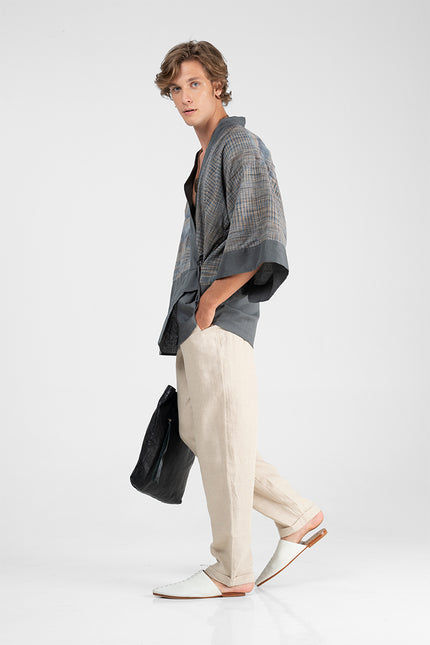 Kuhu - Reversible khadi short kimono.