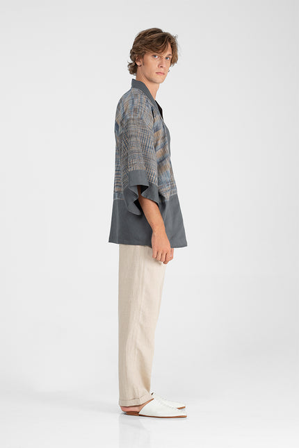 Kuhu - Reversible khadi short kimono.