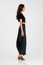 Tilt - Tilted long skirt with side slit
