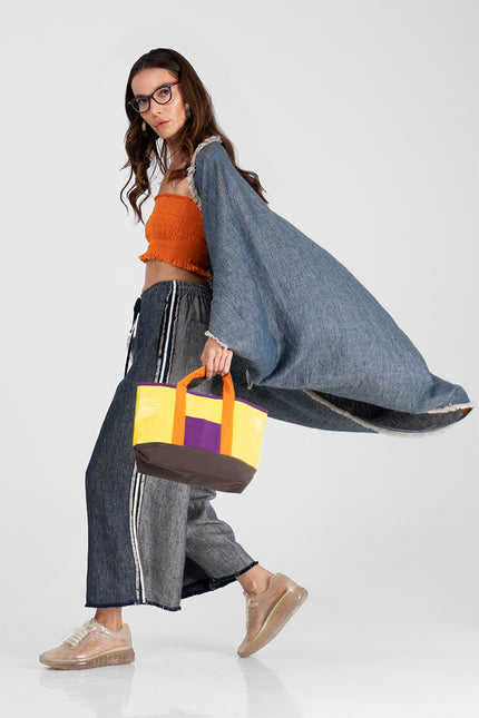 Kamai - Diamond shaped linen outer