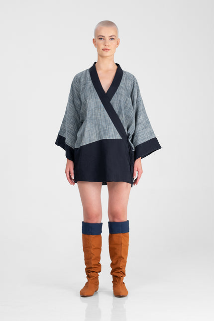 Kuhu - Reversible khadi short kimono
