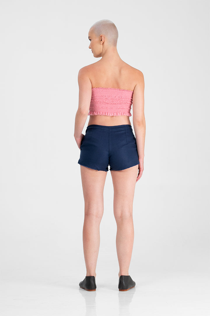 Higa - Classic short with hand stitch detail