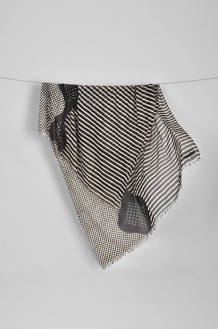 Evelyn - Batik stripe and poleng sarong