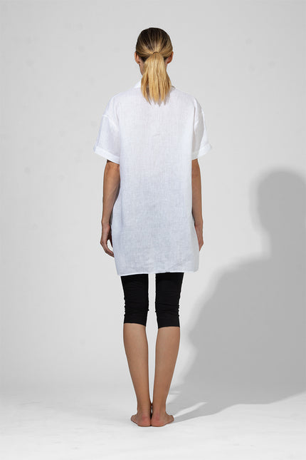 Hannah - Signature oversized polo shirt with deep v-opening