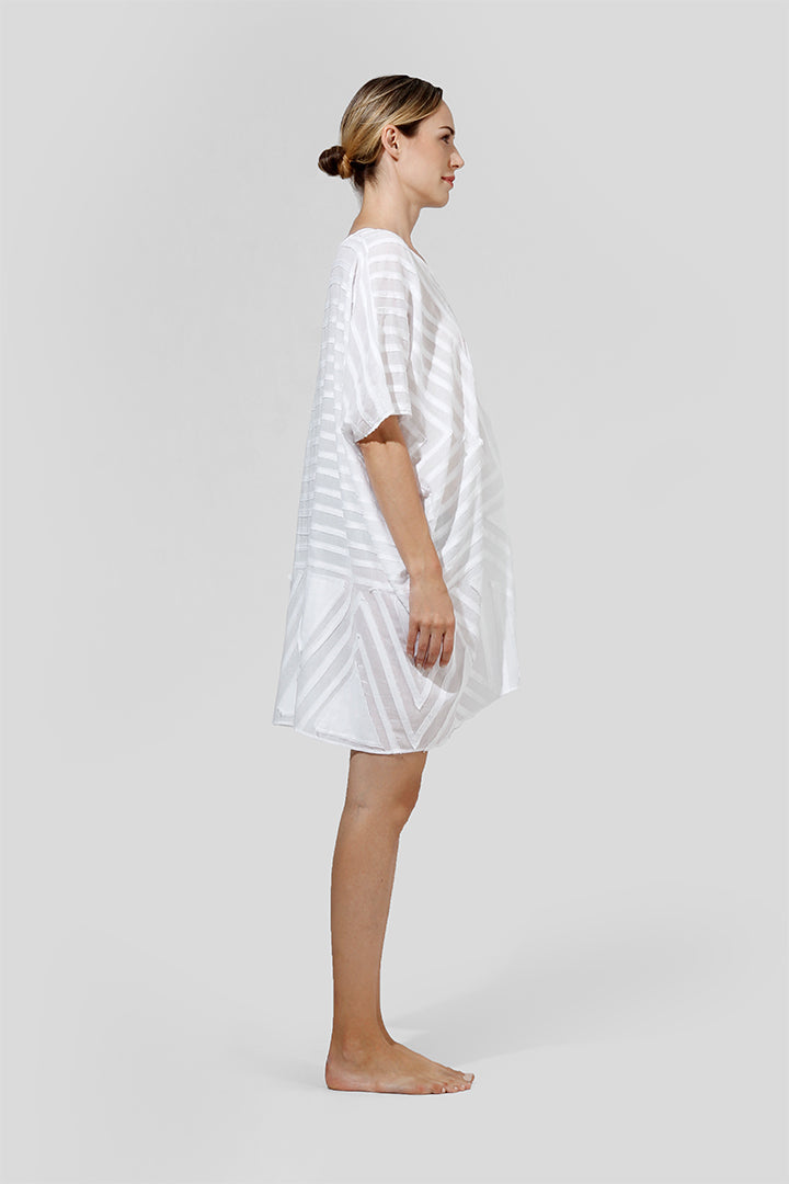 Ayleen - Oversized tunic with graphic appliqué