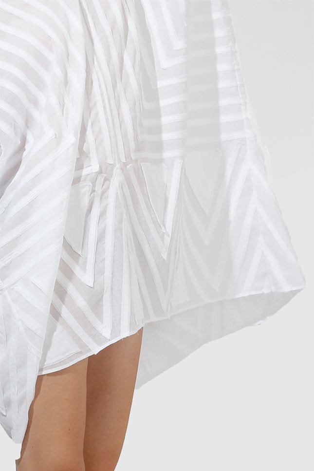 Ayleen - Oversized Tunic with Graphic Appliqué